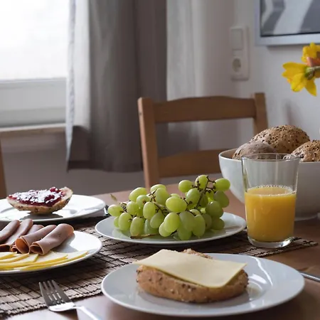 Apartmenthaus Frauenpreiss 54 *